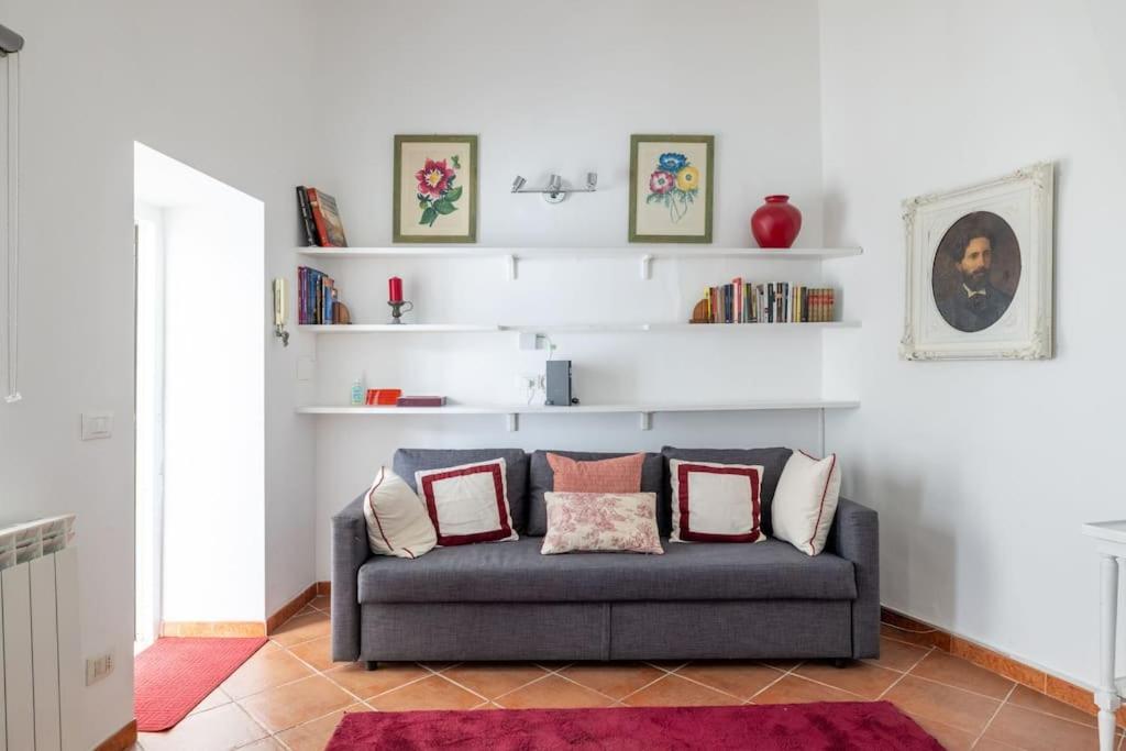 Colosseum Charming Apartment Рим Экстерьер фото