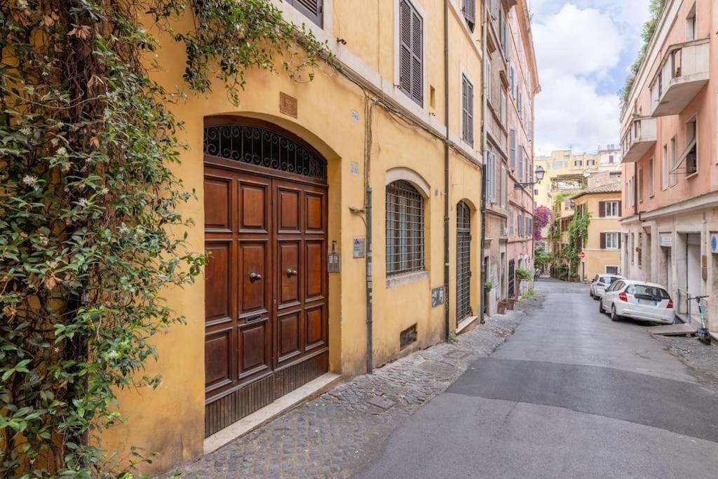 Colosseum Charming Apartment Рим Экстерьер фото